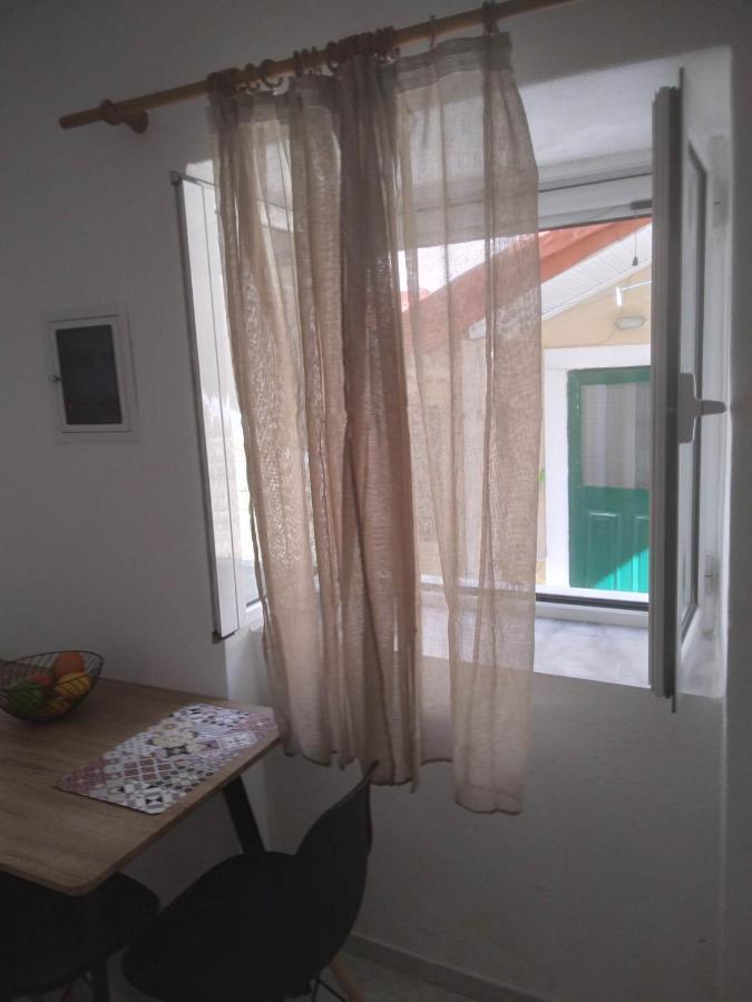 River Side House * Potamion